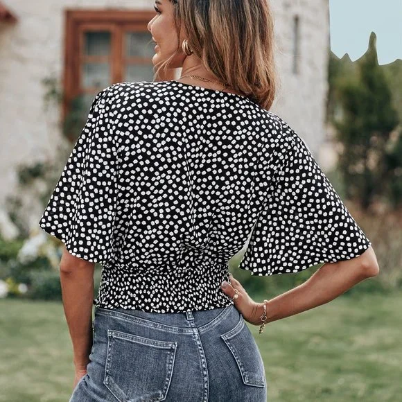 New Ditsy Floral Print Butterfly Sleeve Blouse black and white - Picture 2 of 5